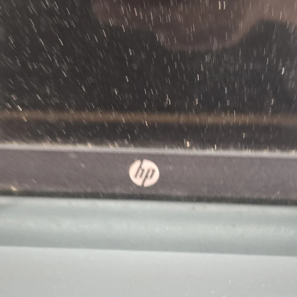 HP 2000 15.6